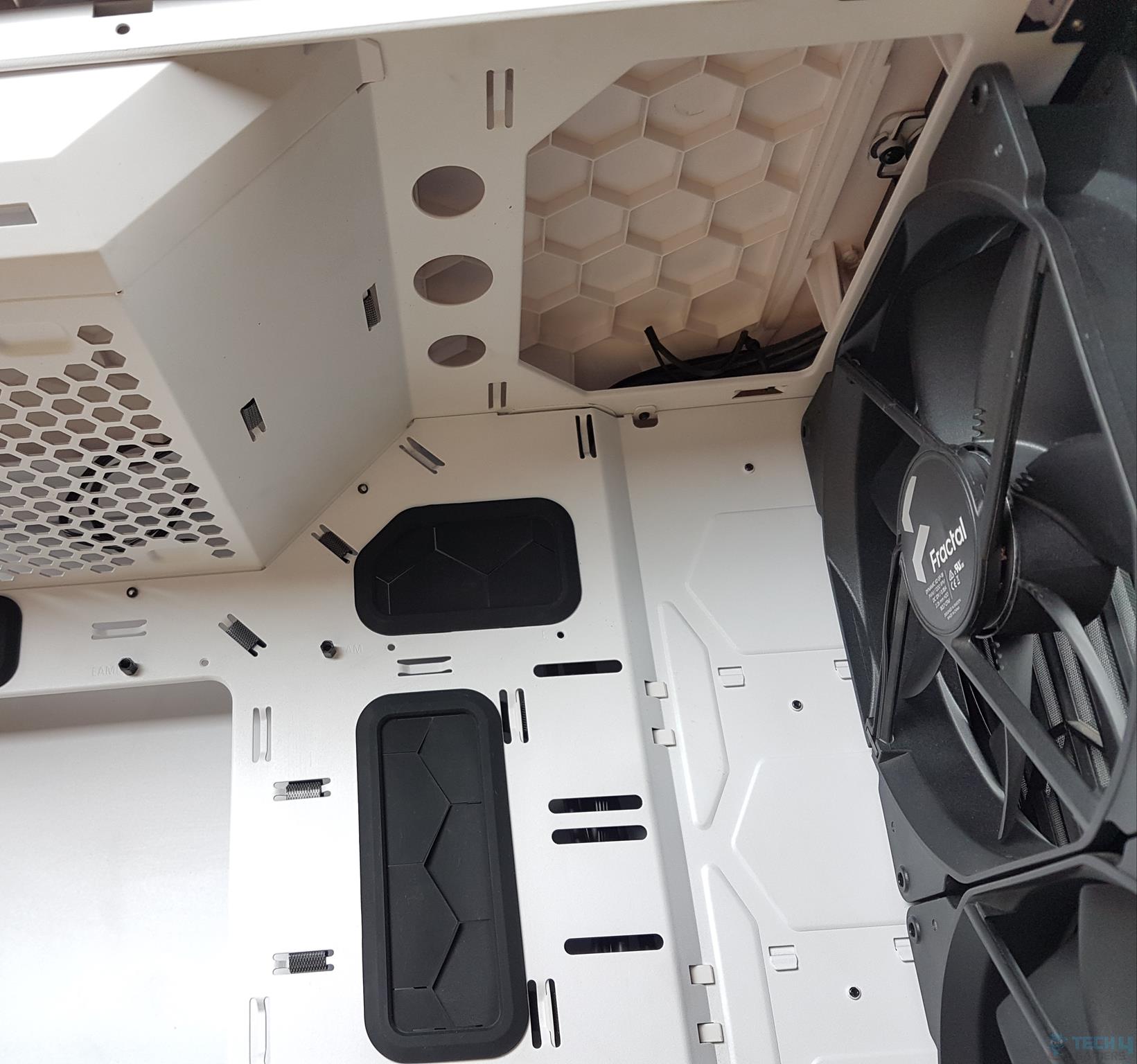 Fractal Design Torrent White TG Clear Tint PC Case — The top of the case from inside