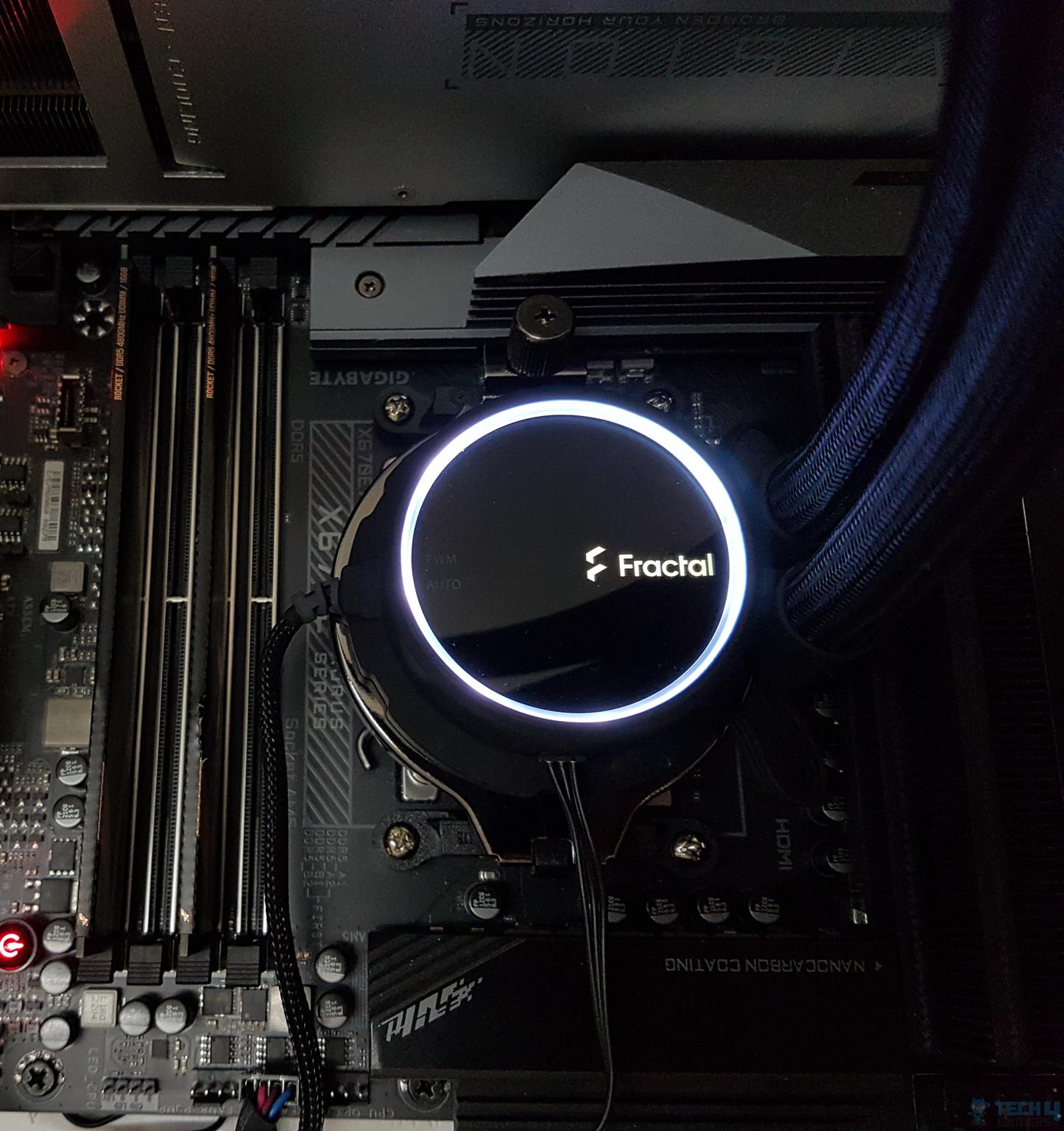 Fractal Design Celsius+ S36 Dynamic Cooler — The white color backlighting on the pump