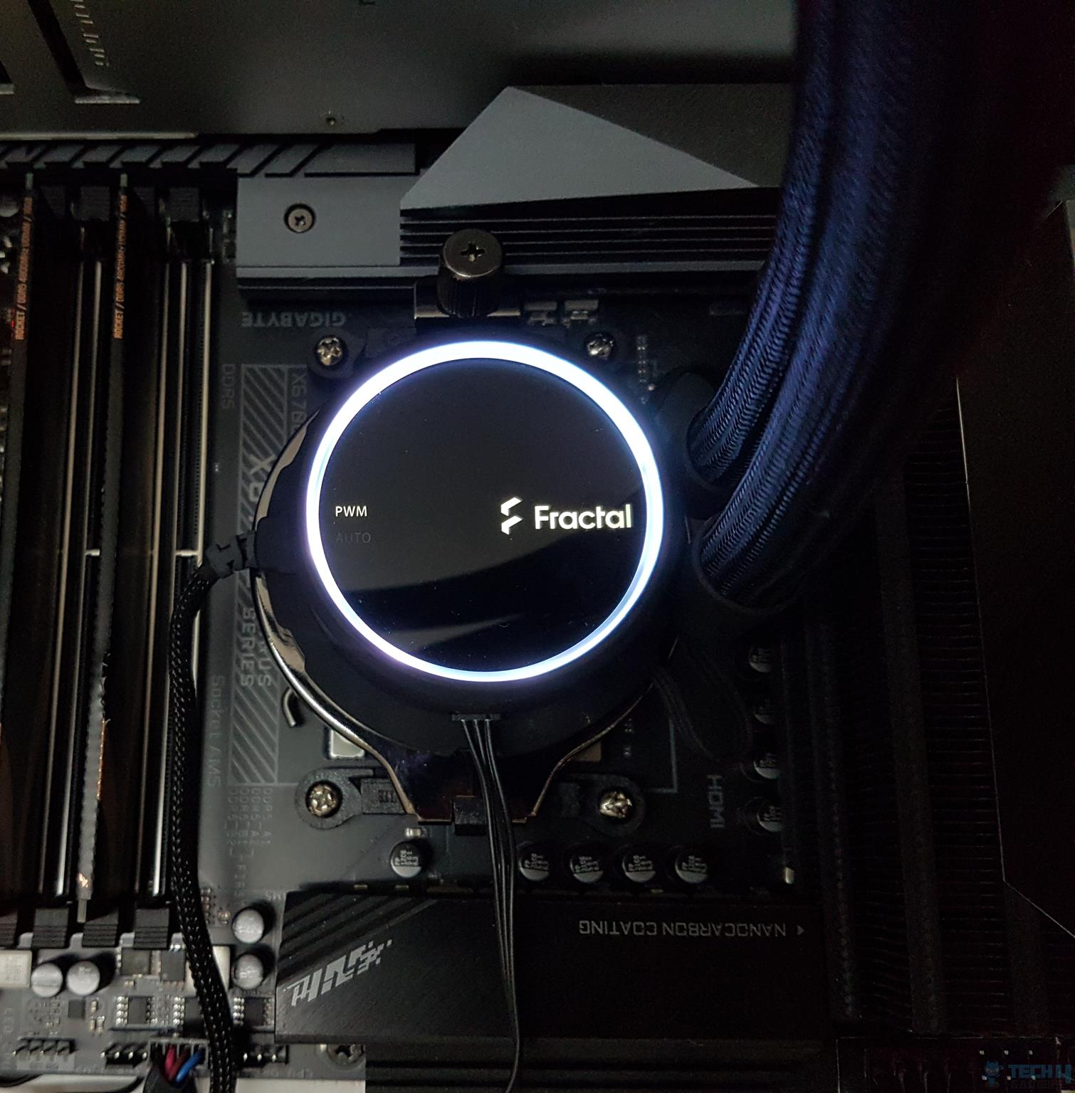 Fractal Design Celsius+ S36 Dynamic Cooler — PWM function enabled