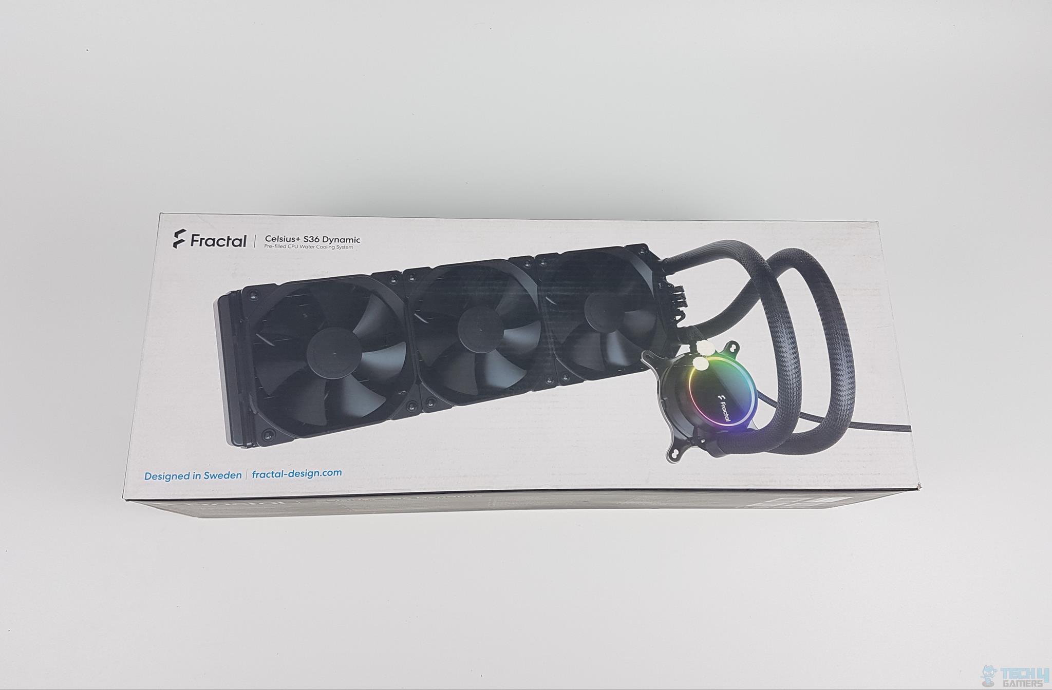 Fractal Design Celsius+ S36 Dynamic Cooler — Packaging