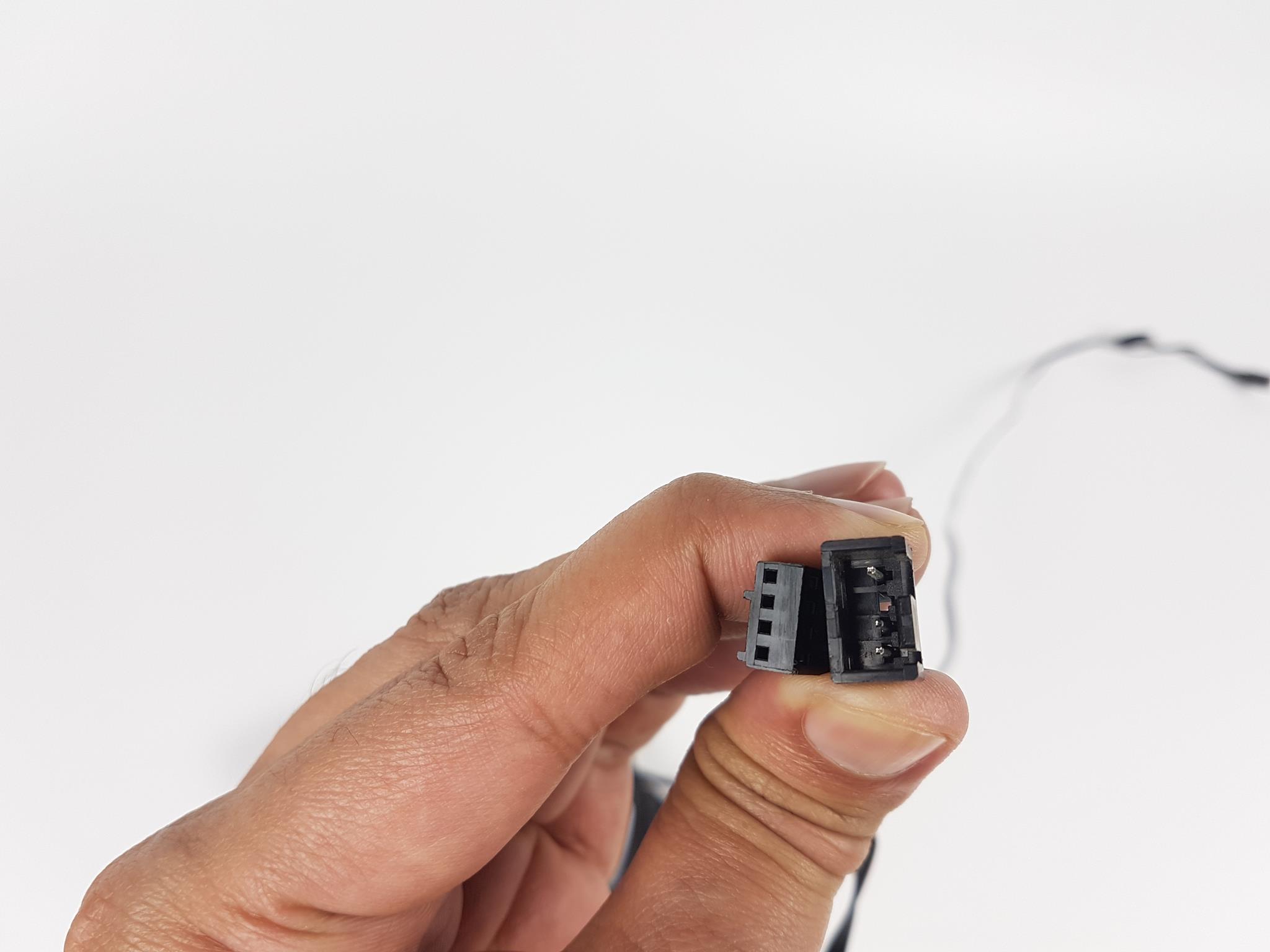 Fractal Design Lumen S36 RGB — 4-pin PWM connector