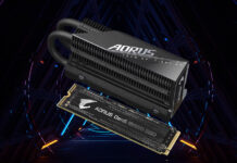 GIGABYTE PCIe 5.0 AORUS Gen5 10000 SSD