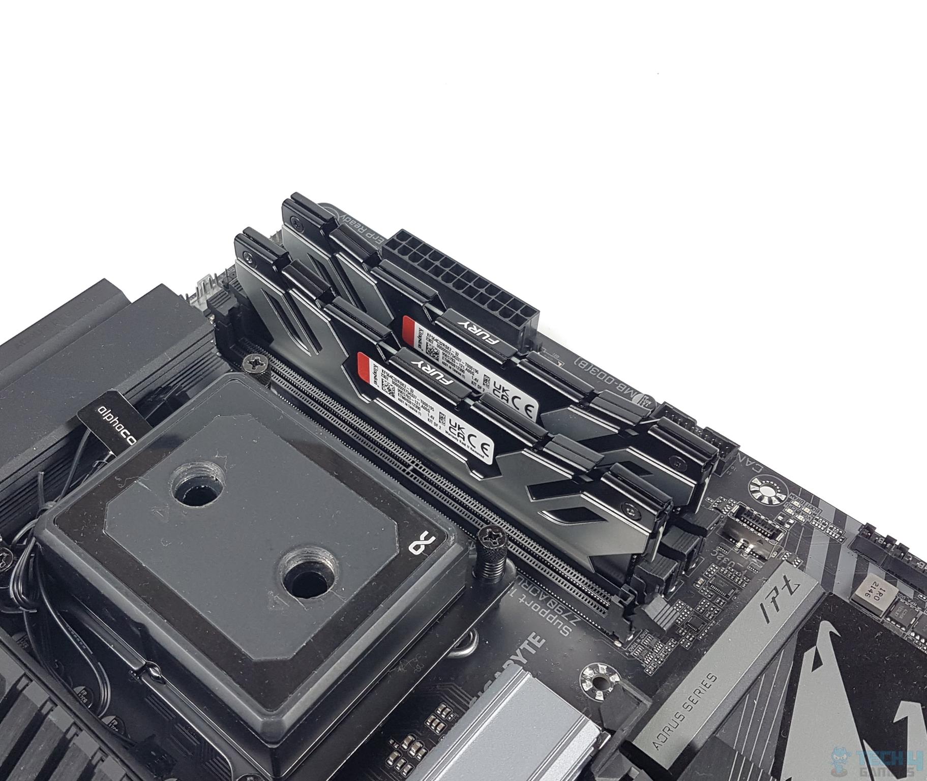 Kingston Fury Renegade 6400MT/s CL32 32GB DDR5 Kit — RAM Installation