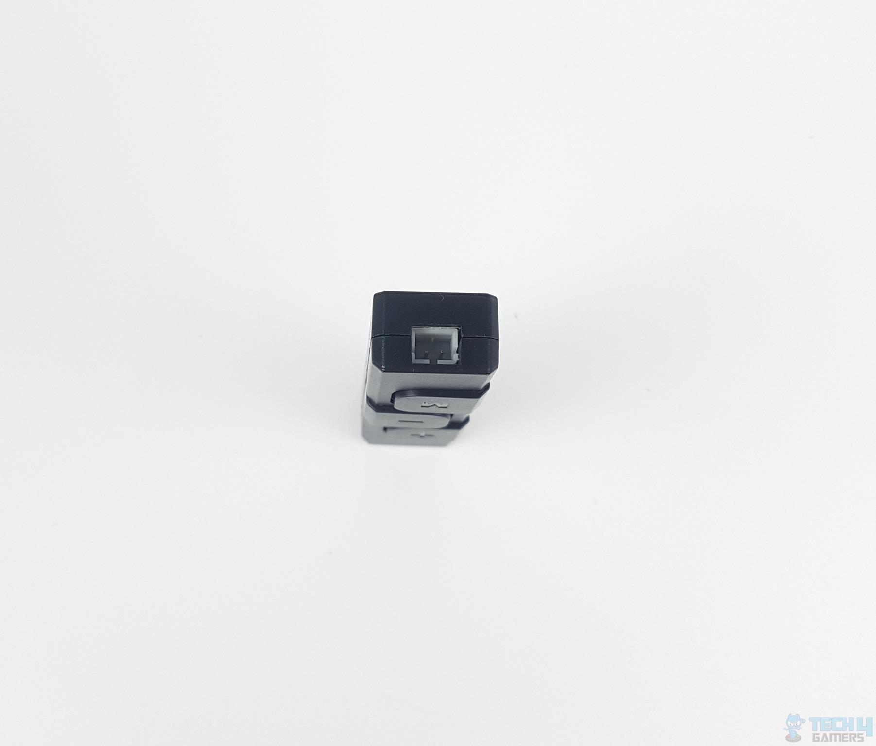 Lian Li GALAHAD 360 White Cooler — A 2-pin port on the RGB controller