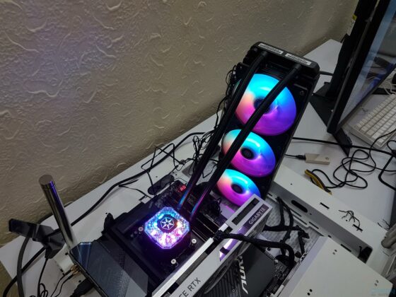 SilverStone iCEGEM 360 Liquid Cooler —RGB showcase of the entire cooler 3