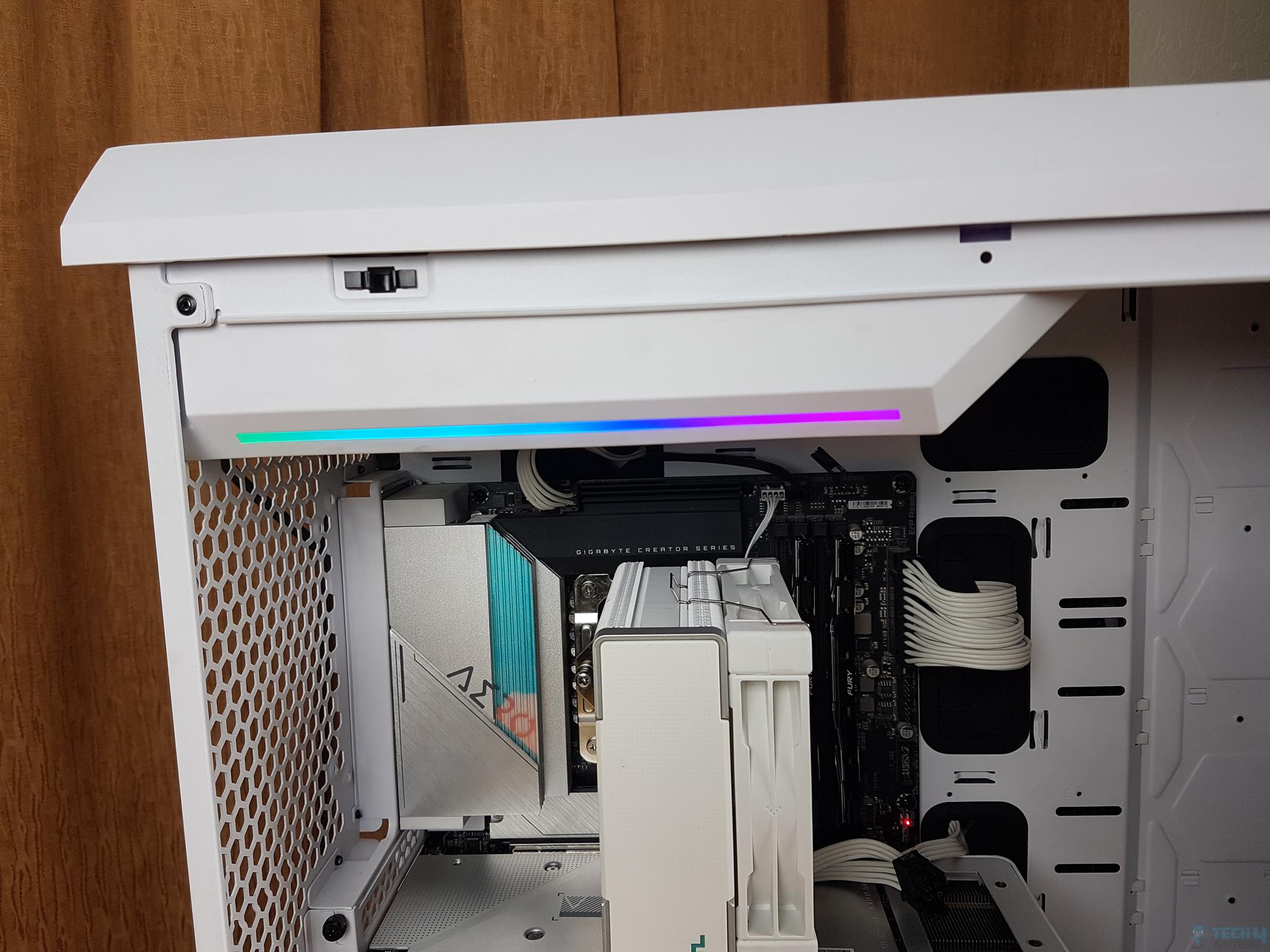 Fractal Design Torrent White TG Clear Tint PC Case — Digital RGB lighting from the PSU bay 2