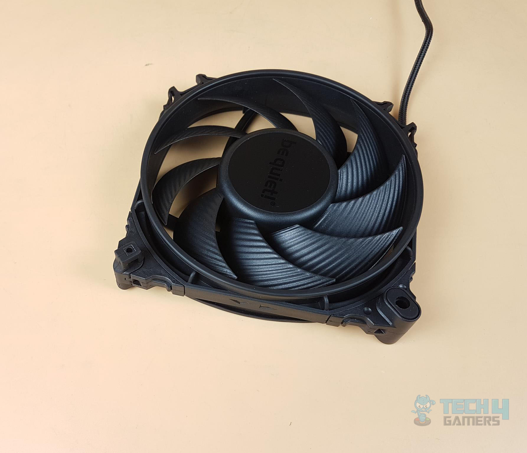 What Are Fan Bearings? [Sleeve, Ball & Fluid] Tech4Gamers