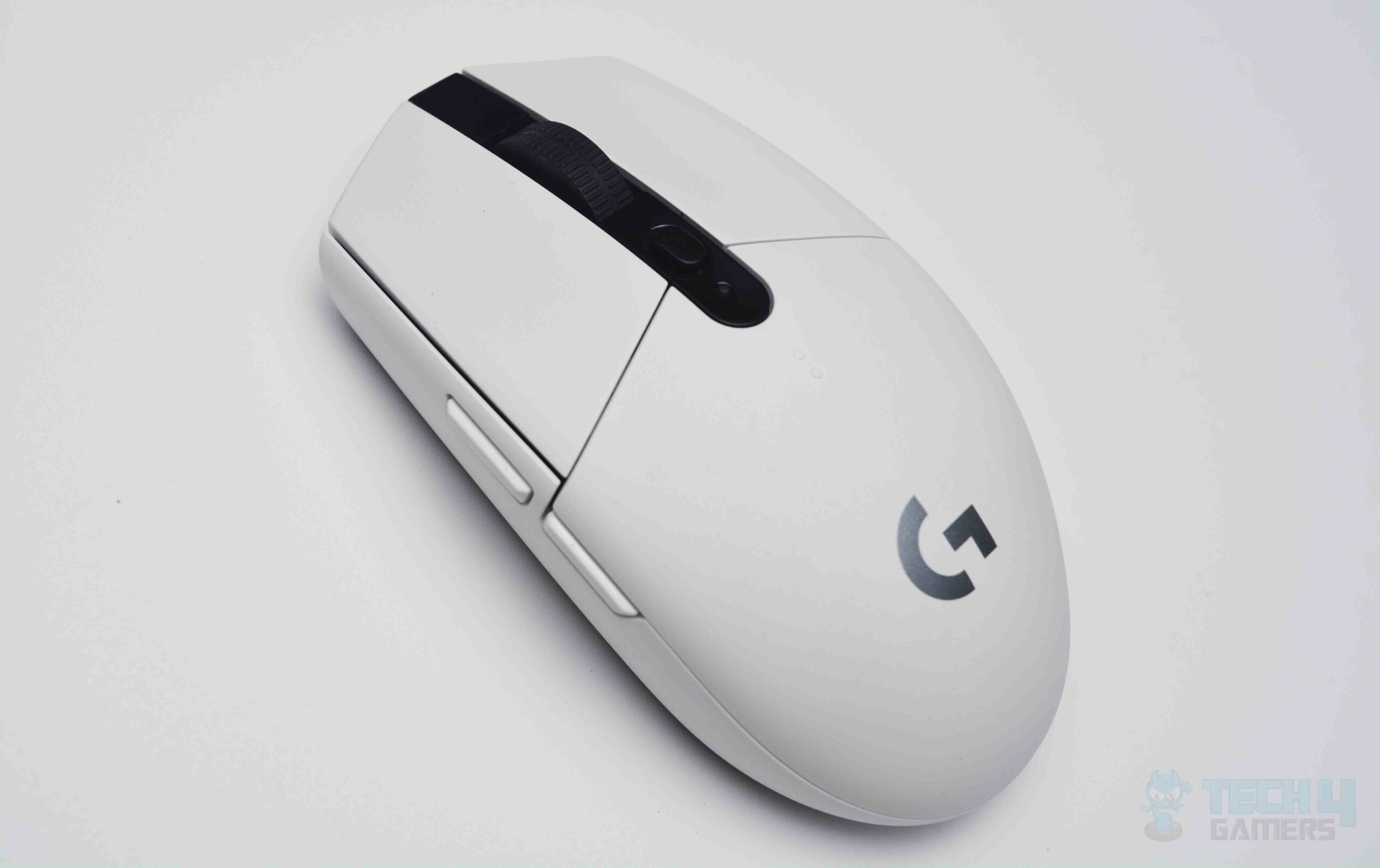 Logitech G305 Lightspeed Wireless Gaming Mouse (White)