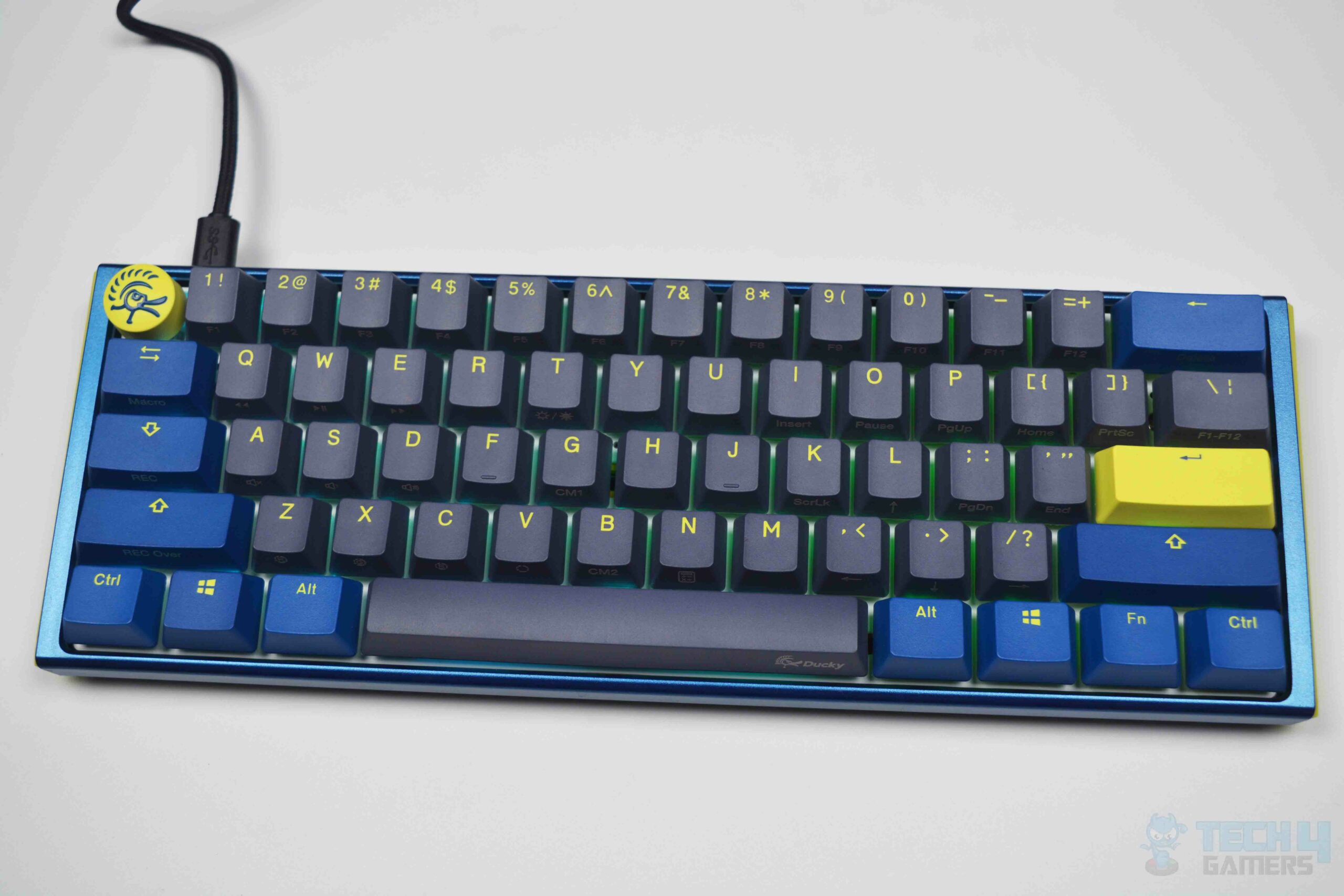 Ducky One 3 Mini Daybreak Keyboard — RGB Lightning