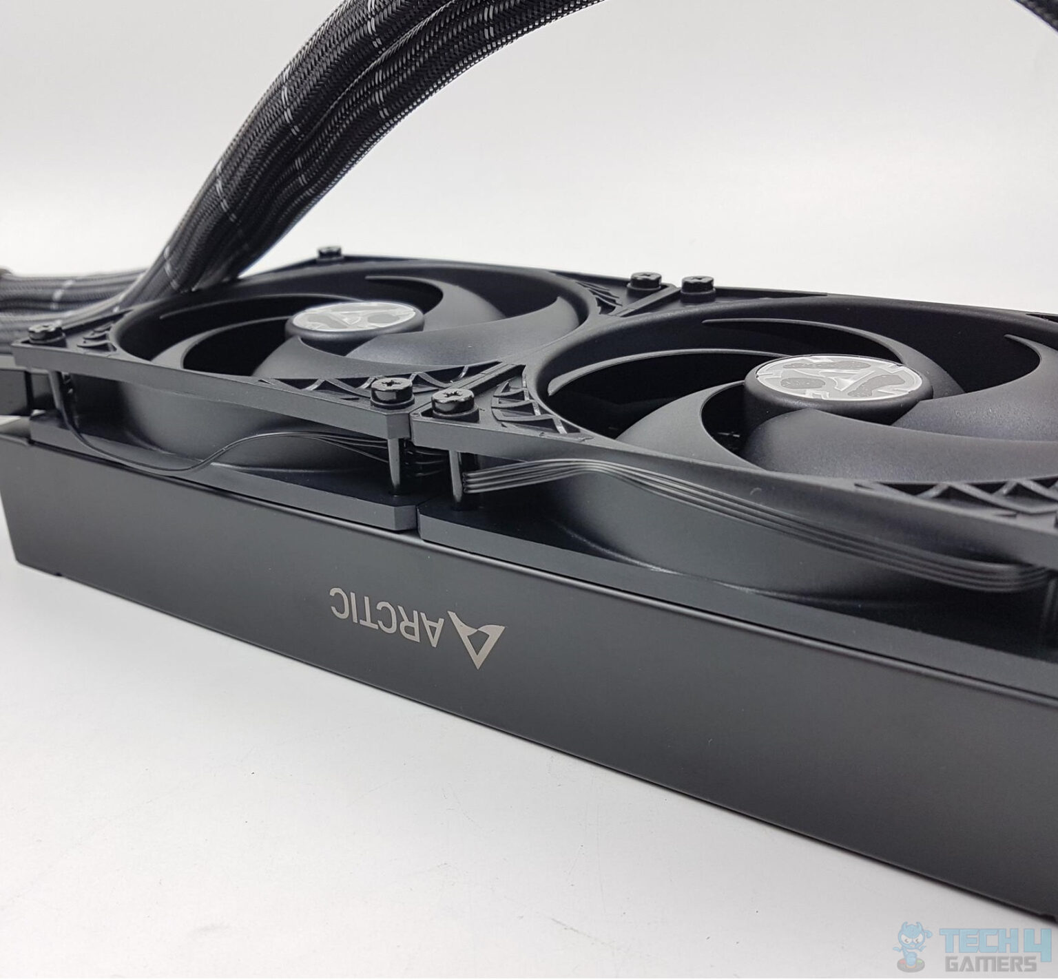 ARCTIC Liquid Freezer II 360 Review [Impressive 360mm AIO]