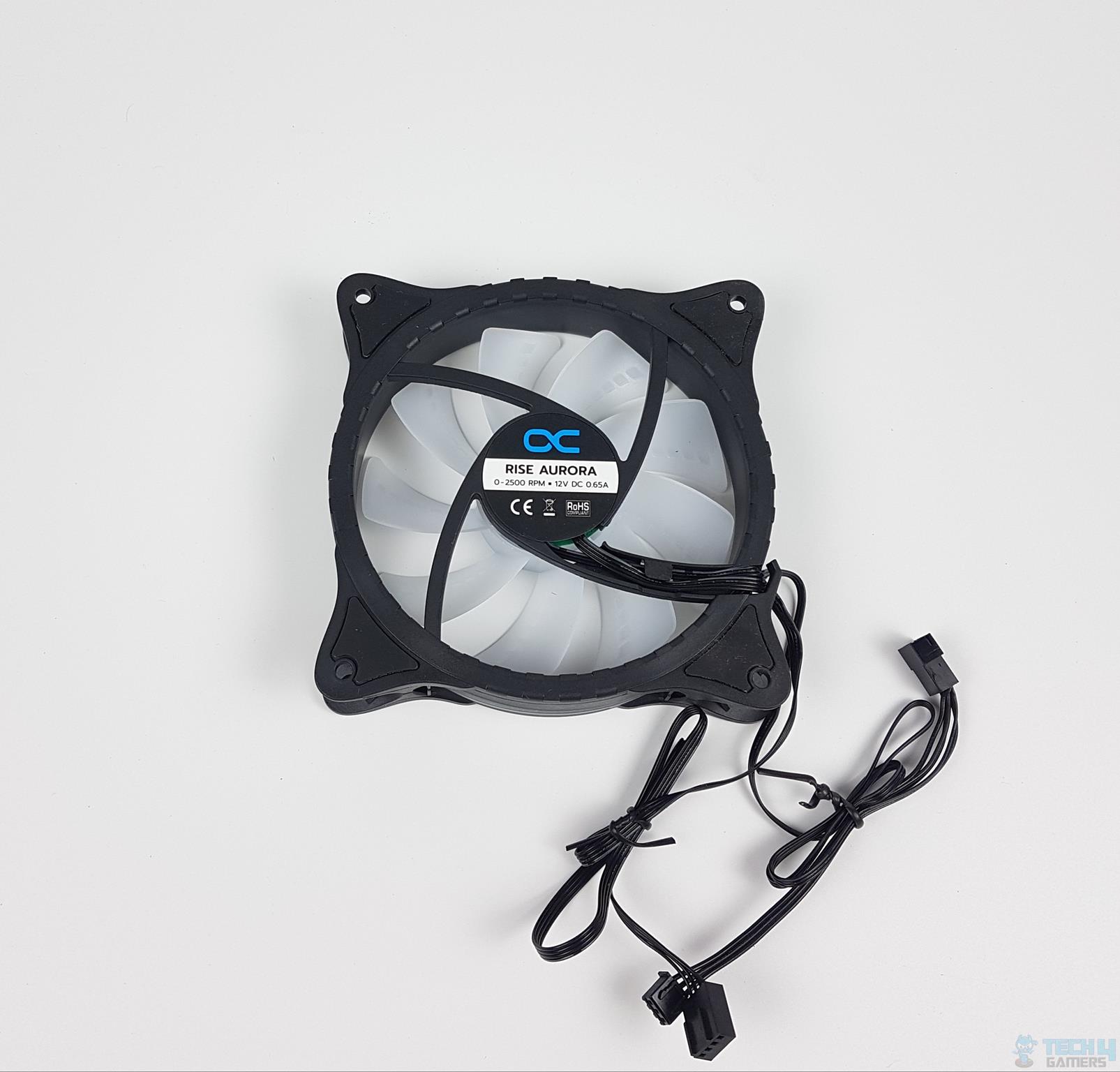 Alphacool Eisbaer PRO AURORA Digital - 240 CPU AIO — Fan Back View