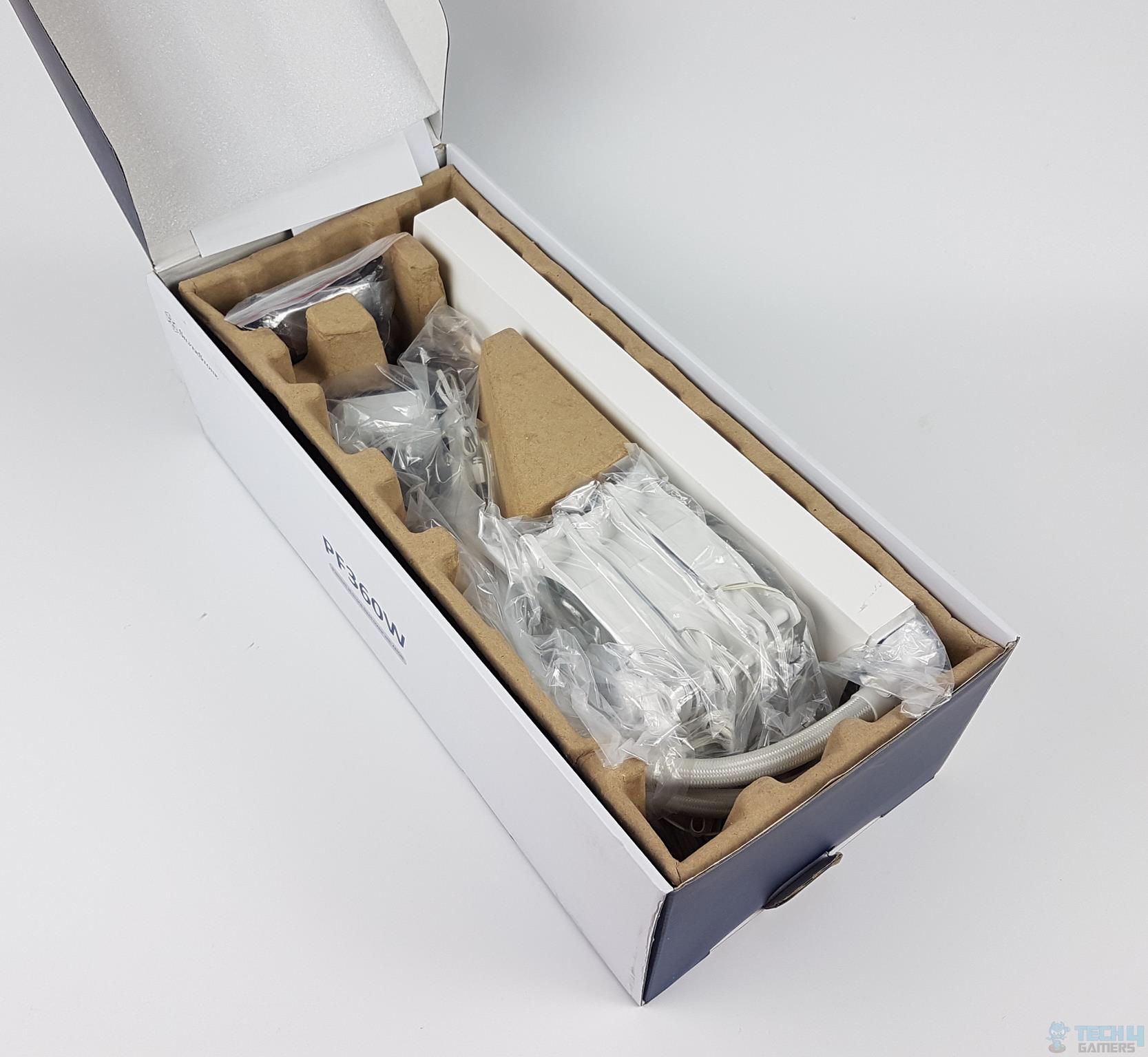 SilverStone PF360W V2 Packing Box 3