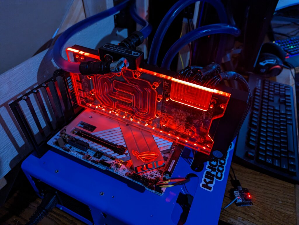 RX 7900 XTX At 700W Beats RTX 4090 In 3DMark Time Spy Extreme