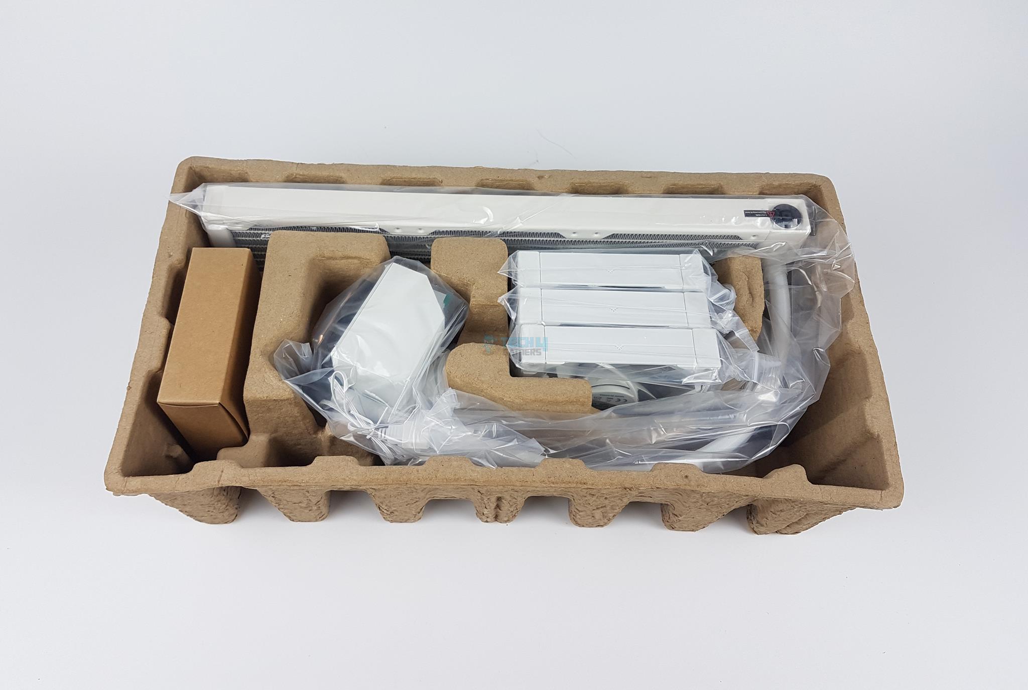 DeepCool LT720 White — Packing Box3