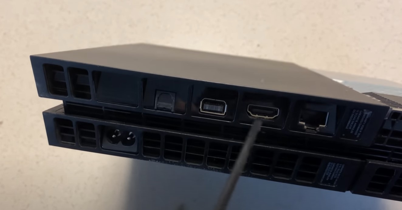 How to clean playstation 4 ports