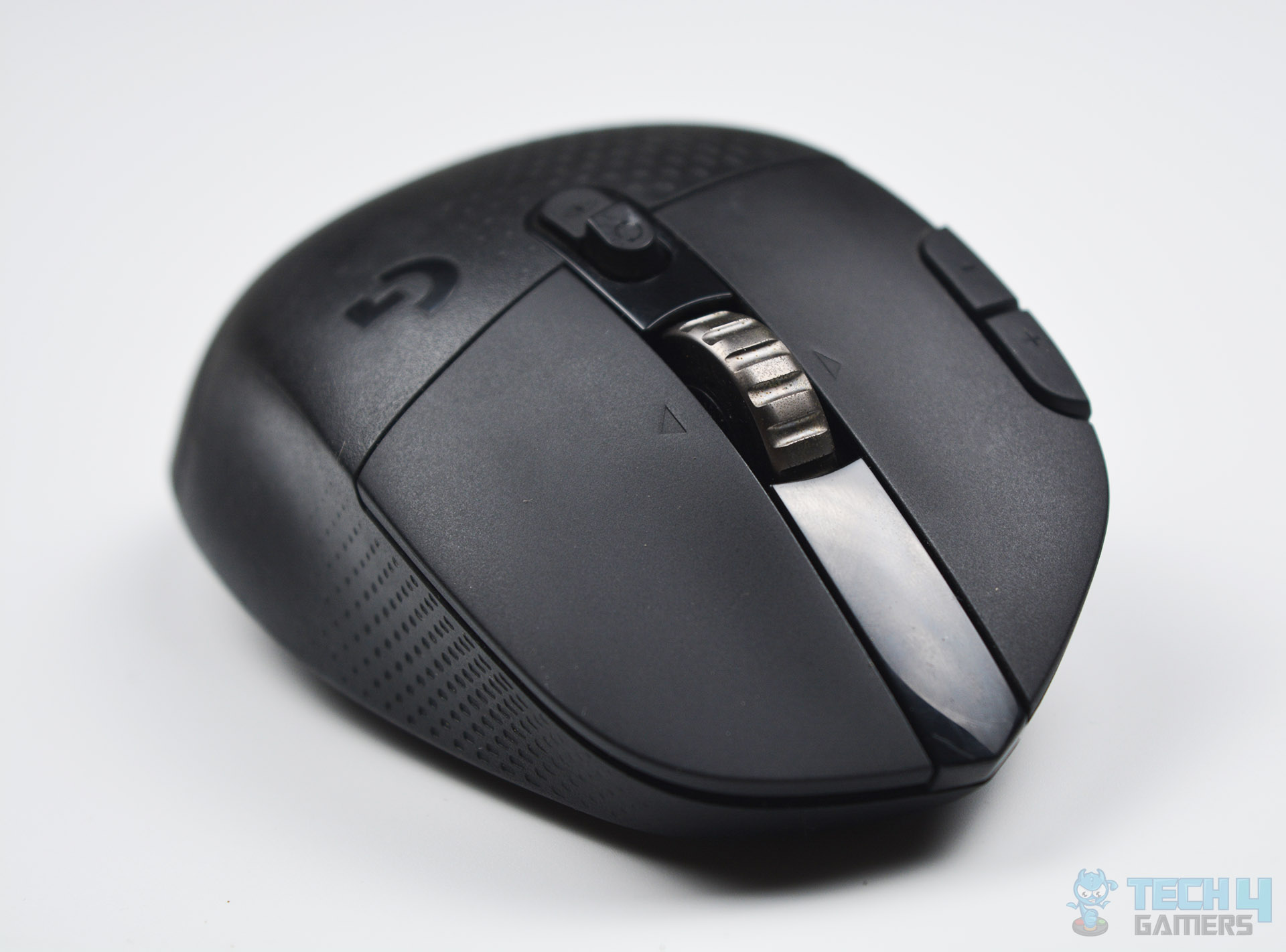 Logitech G604 Lightspeed - Performance (Image By Tech4Gamers)