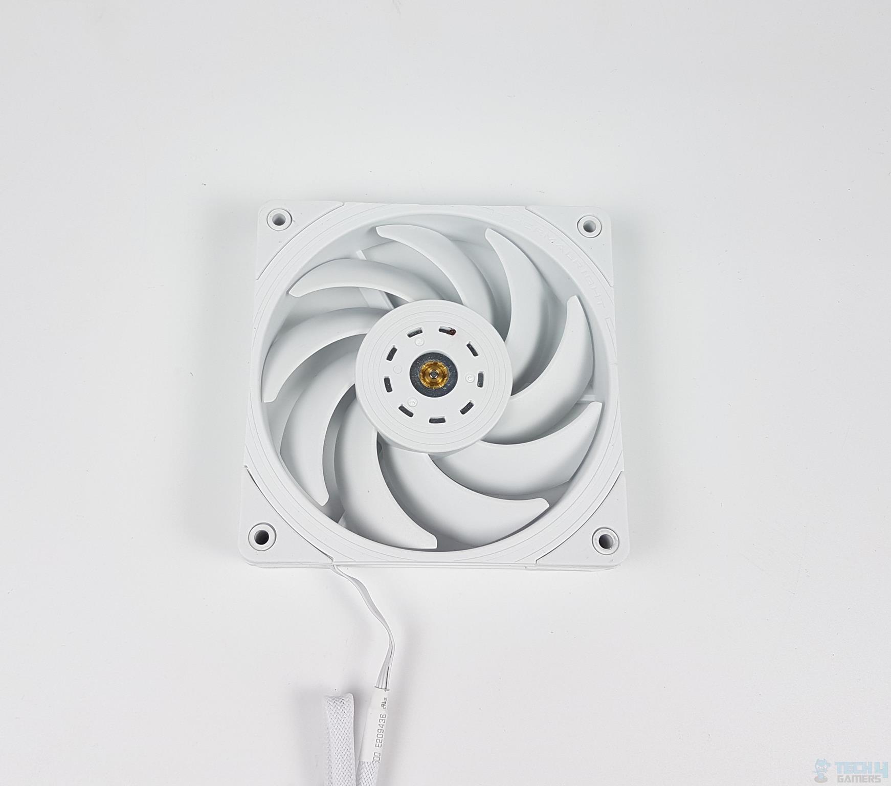 Thermalright Frozen Magic 360 SCENIC V2 Water Cooling CPU Cooler, 360 White  Cooling Row Specification, 3×120mm PWM Fan, S-FDB V2.0 Bearing, Suitable