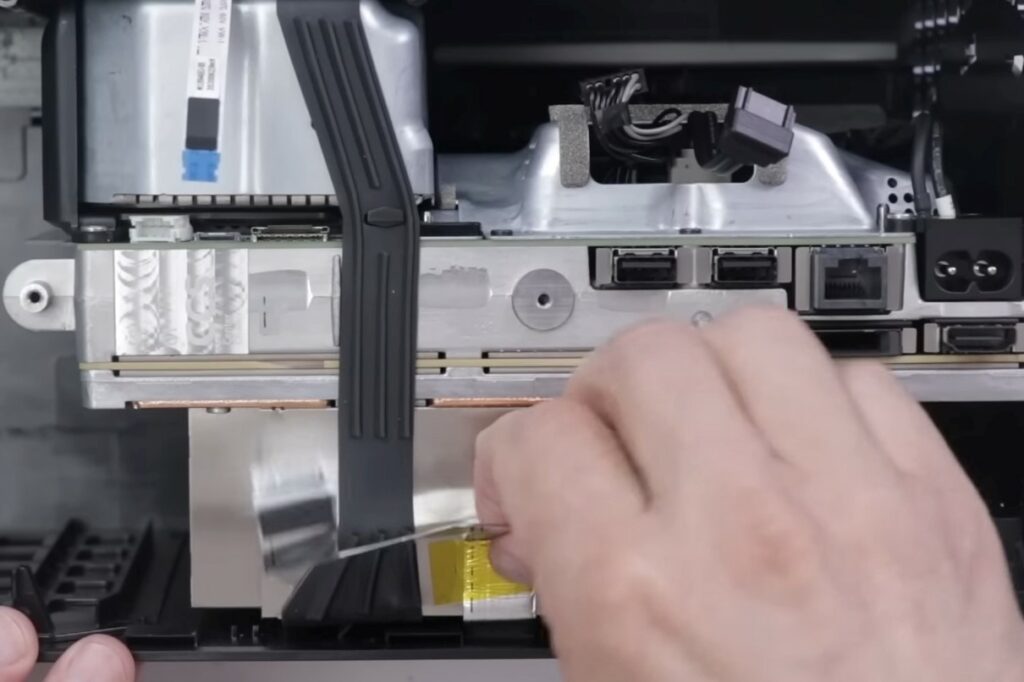 How To Clean Xbox Console & Controller [One & Series X/S] Tech4Gamers