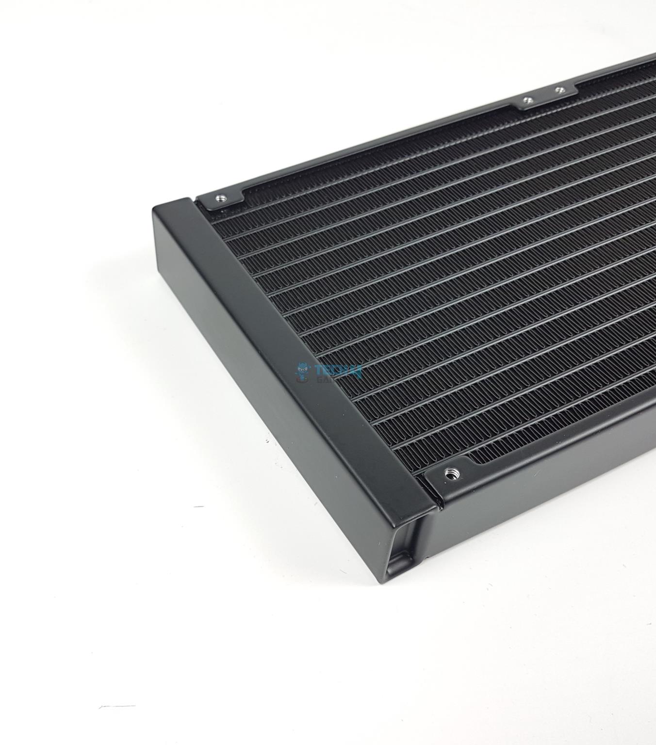 CORSAIR iCUE H170i Elite LCD XT — Radiator 2 Copy