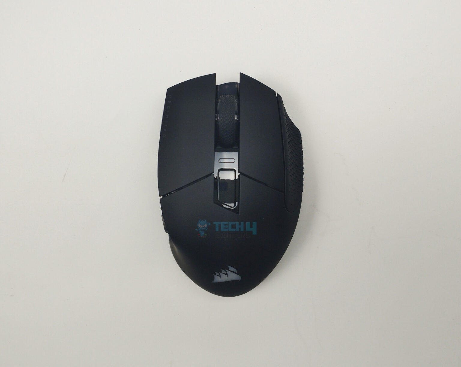 Best Gaming Mouse For Big Hands [Budget, Wired & Wireless]