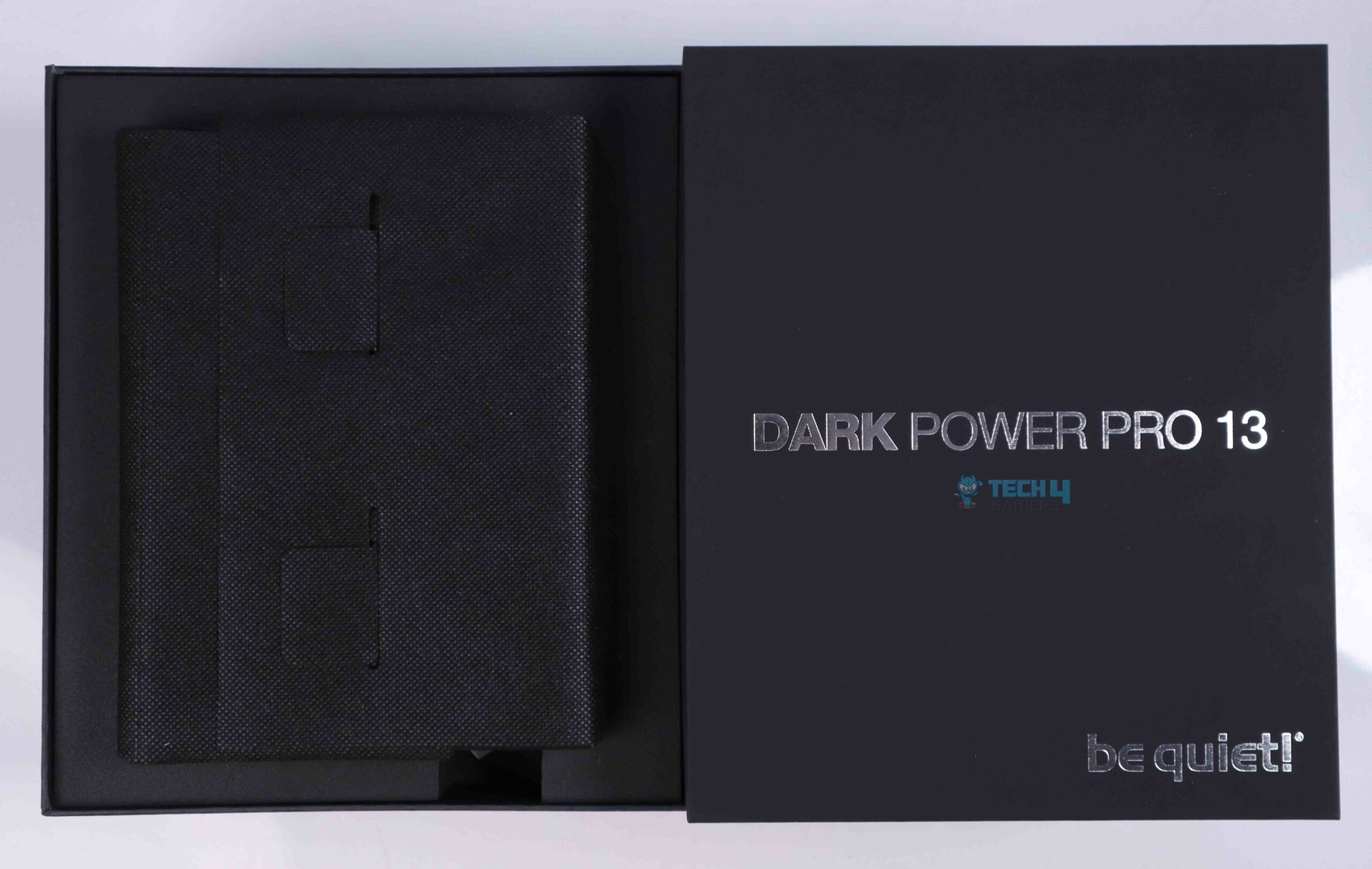 Dark Power Pro 13 1300W - Unboxing