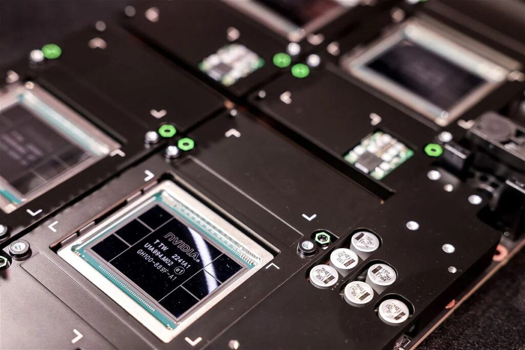 Meta Buying 350K Nvidia H100 GPUs Amid New AI Push In 2024