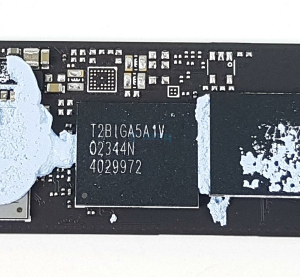 CORSAIR MP600 2TB NVMe SSD - NAND Flash