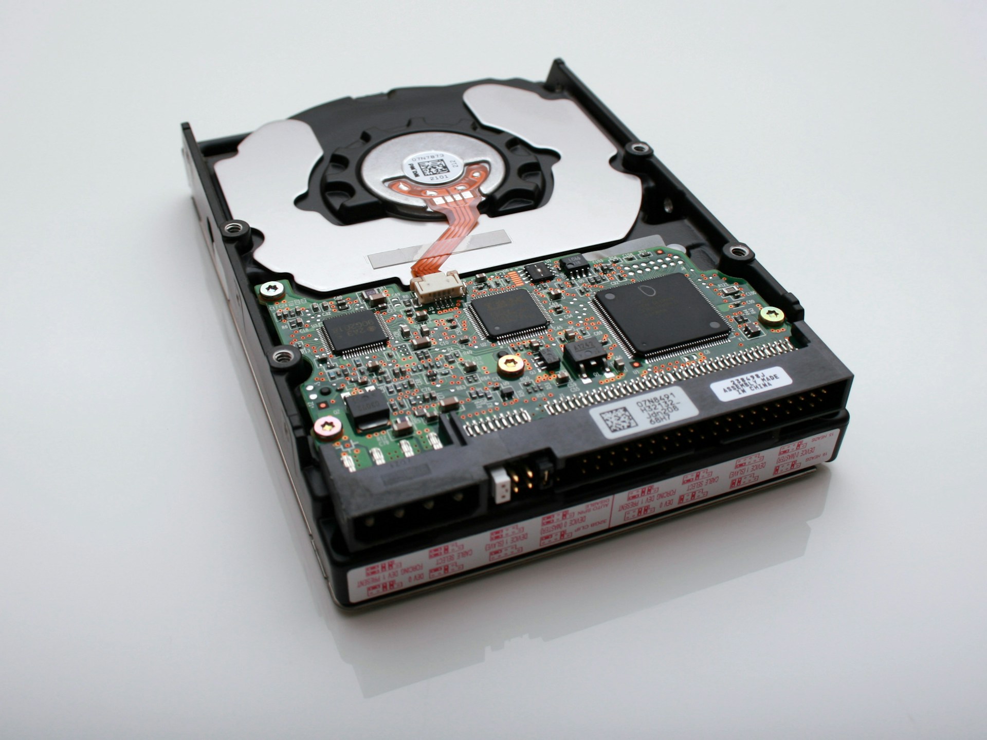 Inside An HDD