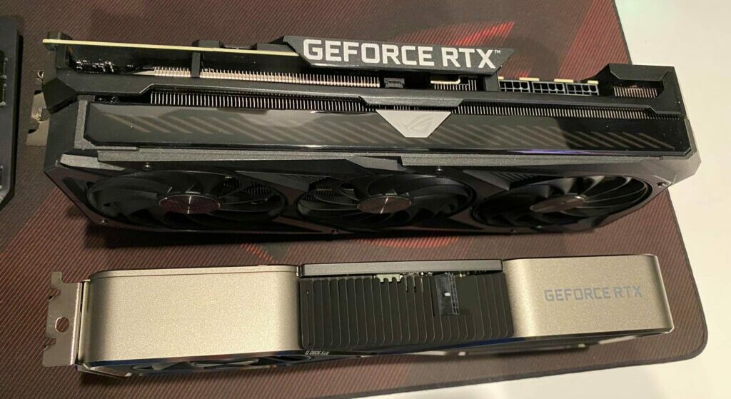 Asus-Strix-GeForce-RTX-3080Ti-Vs-3080Ti-Founders-Edition01-1024x768