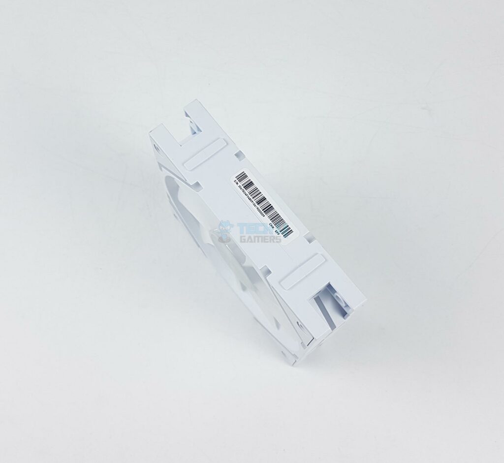 MSI MPG EZ120 ARGB White Fans - Fan Side View