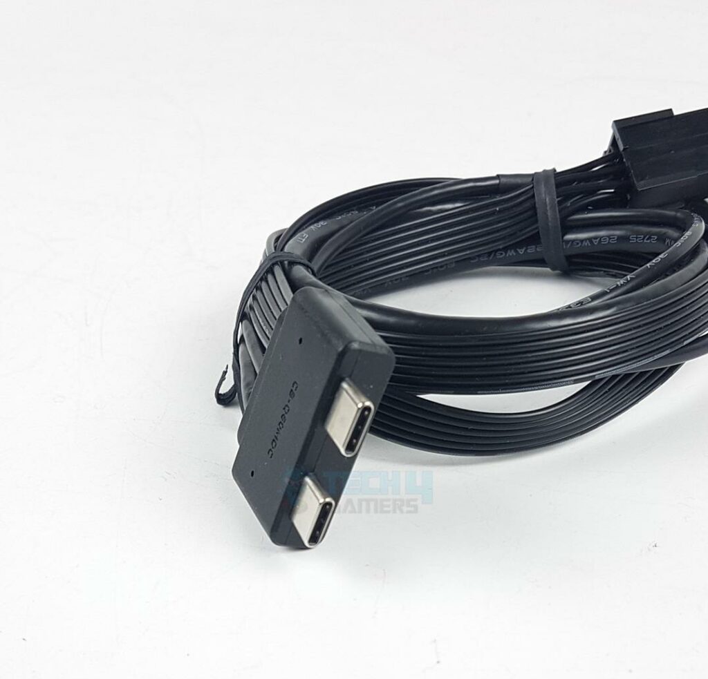 HYTE THICC Q60 - Cable - USB Connectors