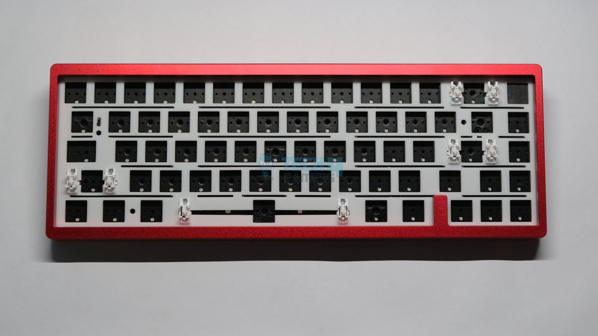 South-facing sockets ensure no interference with Cherry profile keycaps