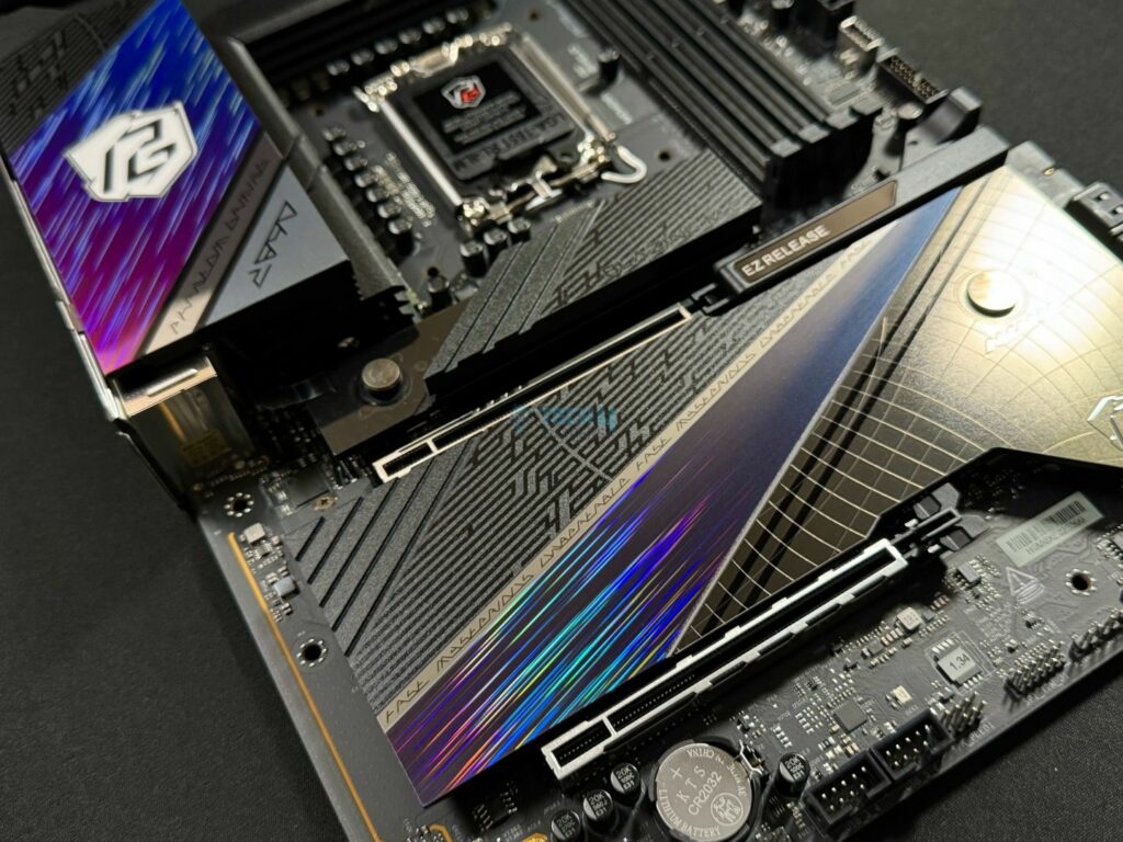 ASRock Z890 Nova WiFi PCIe slots