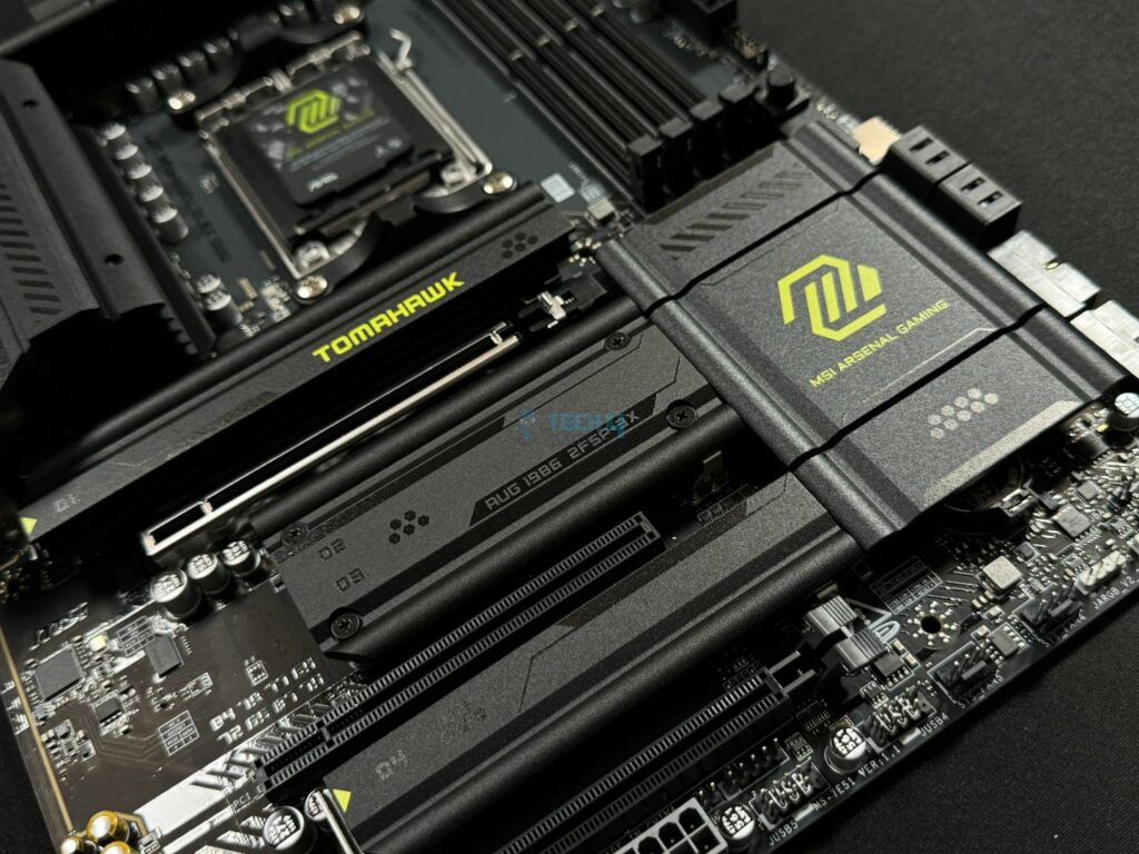 MSI MAG X870 Tomahawk WiFi M.2 heatsinks 