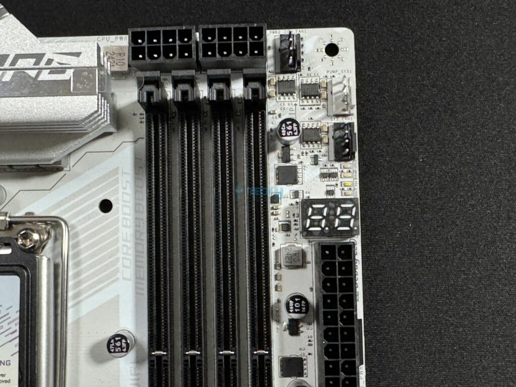 MSI MPG Z890 Edge Ti WiFi DIMM slots