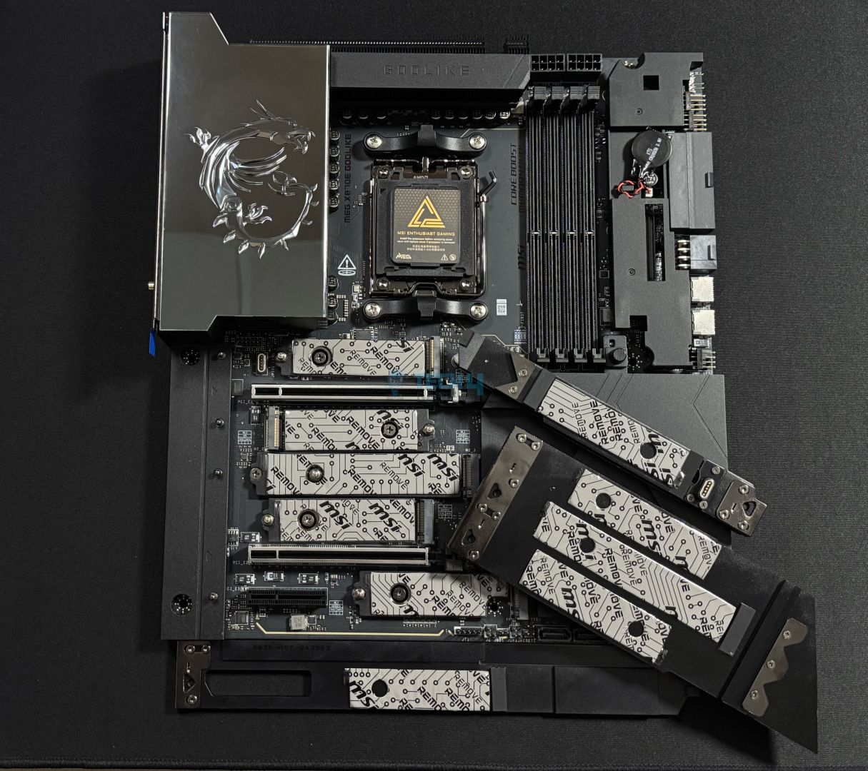 MSI MEG X870E GODLIKE M.2 heatsinks removed