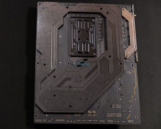 ASRock Phantom Gaming X870E Nova - Backplate