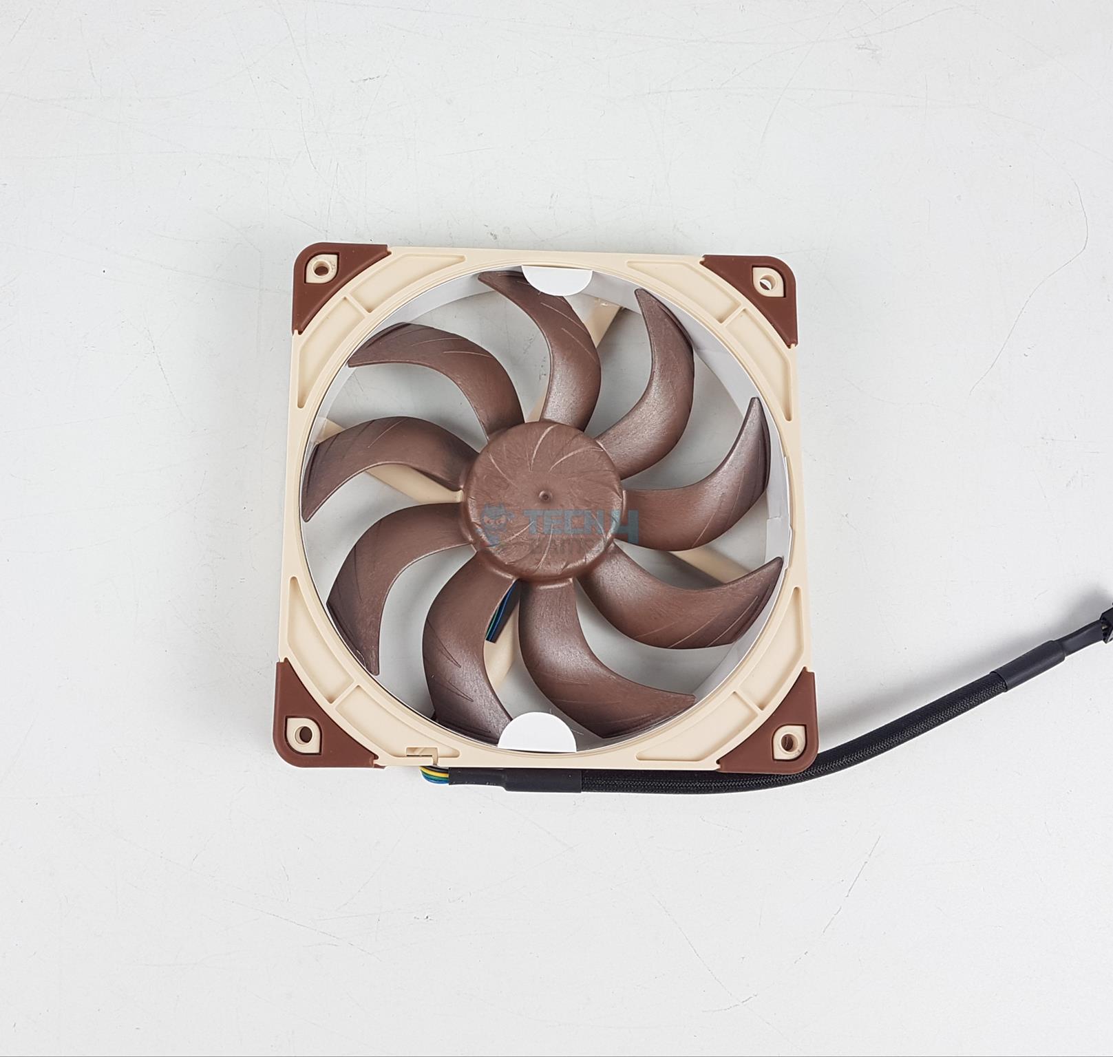 Noctua-NF-A14x25-G2-PWM-Fan-