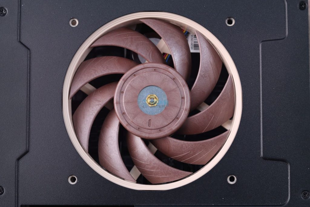 Seasonic TX-1600 Noctua Edition Titanium - 2a - Noctua Fan 1