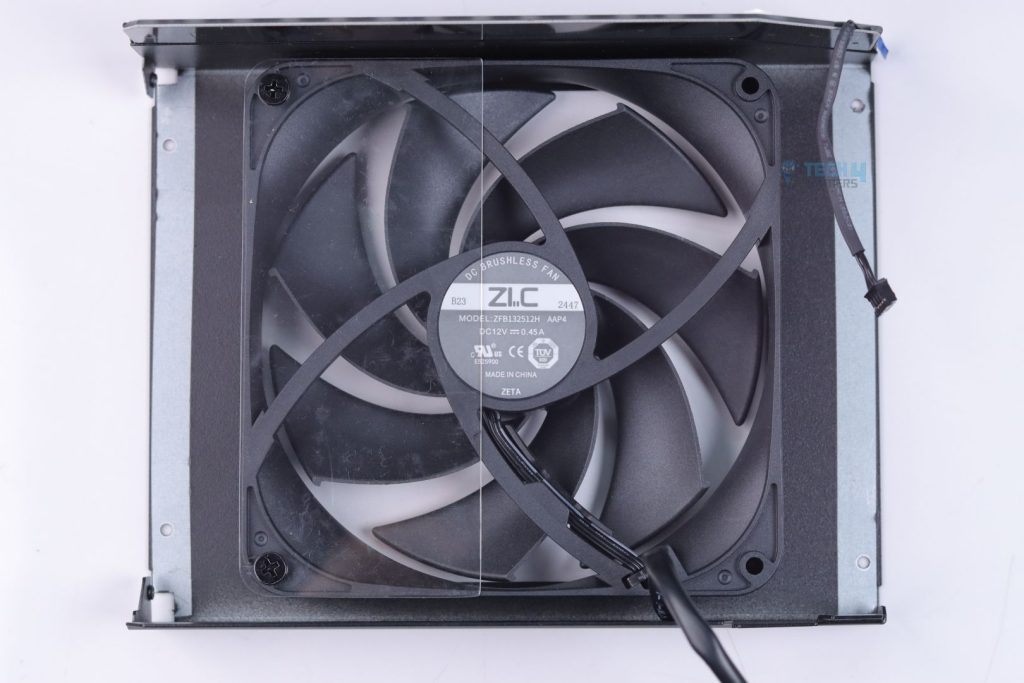 MSI MEG Ai1600T Titanium - 14 - 135mm FDB ZIC Fan