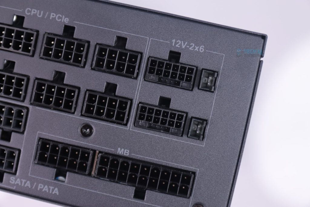 Dual Native 12V-2x6 Connector with TempGuard