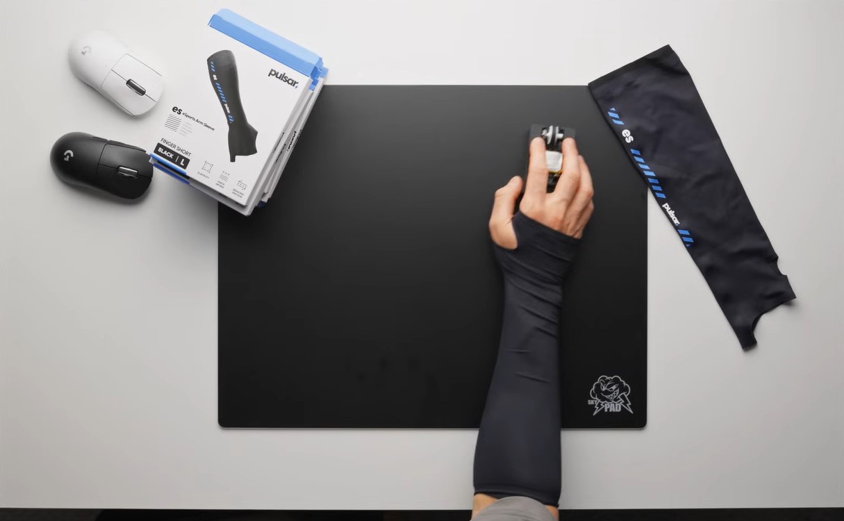 Compression Sleeve For Glass Mouse Pad
