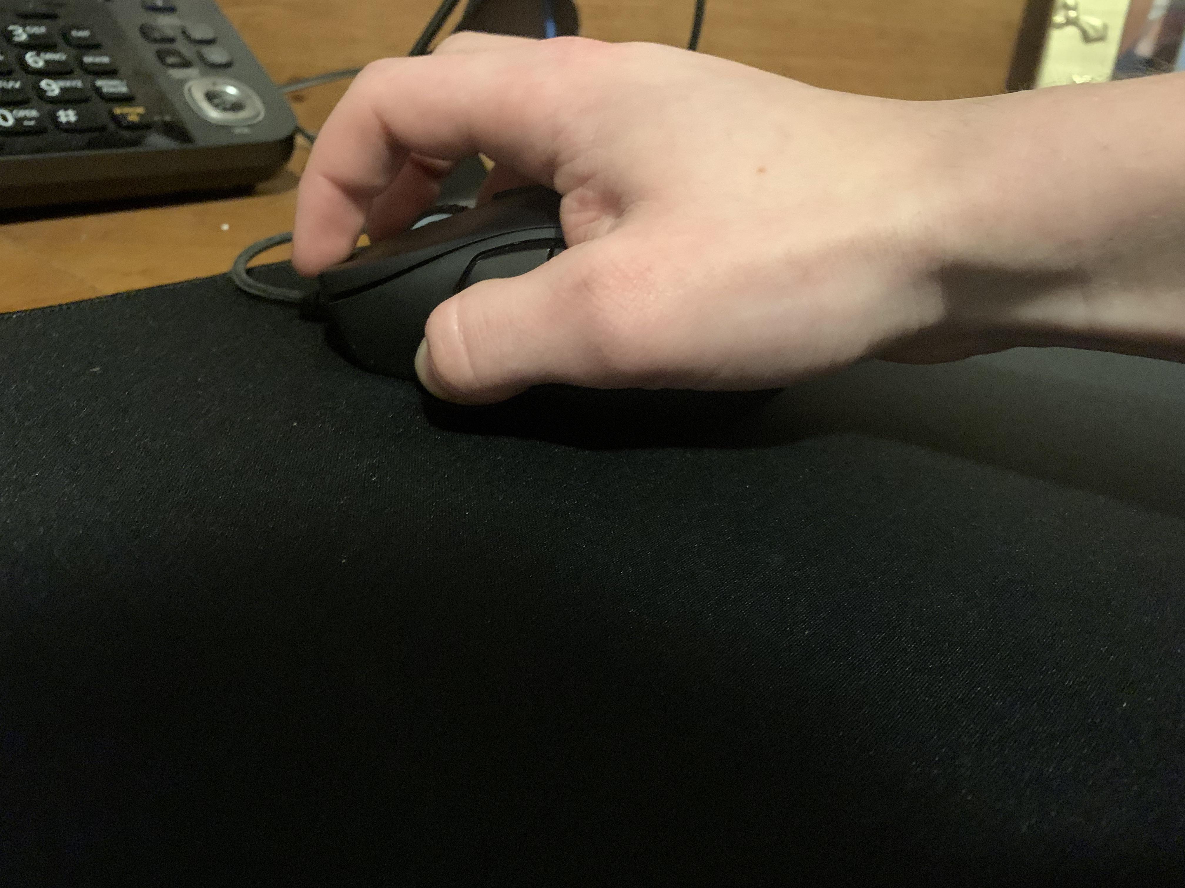 Pain Using A Lighter Mouse