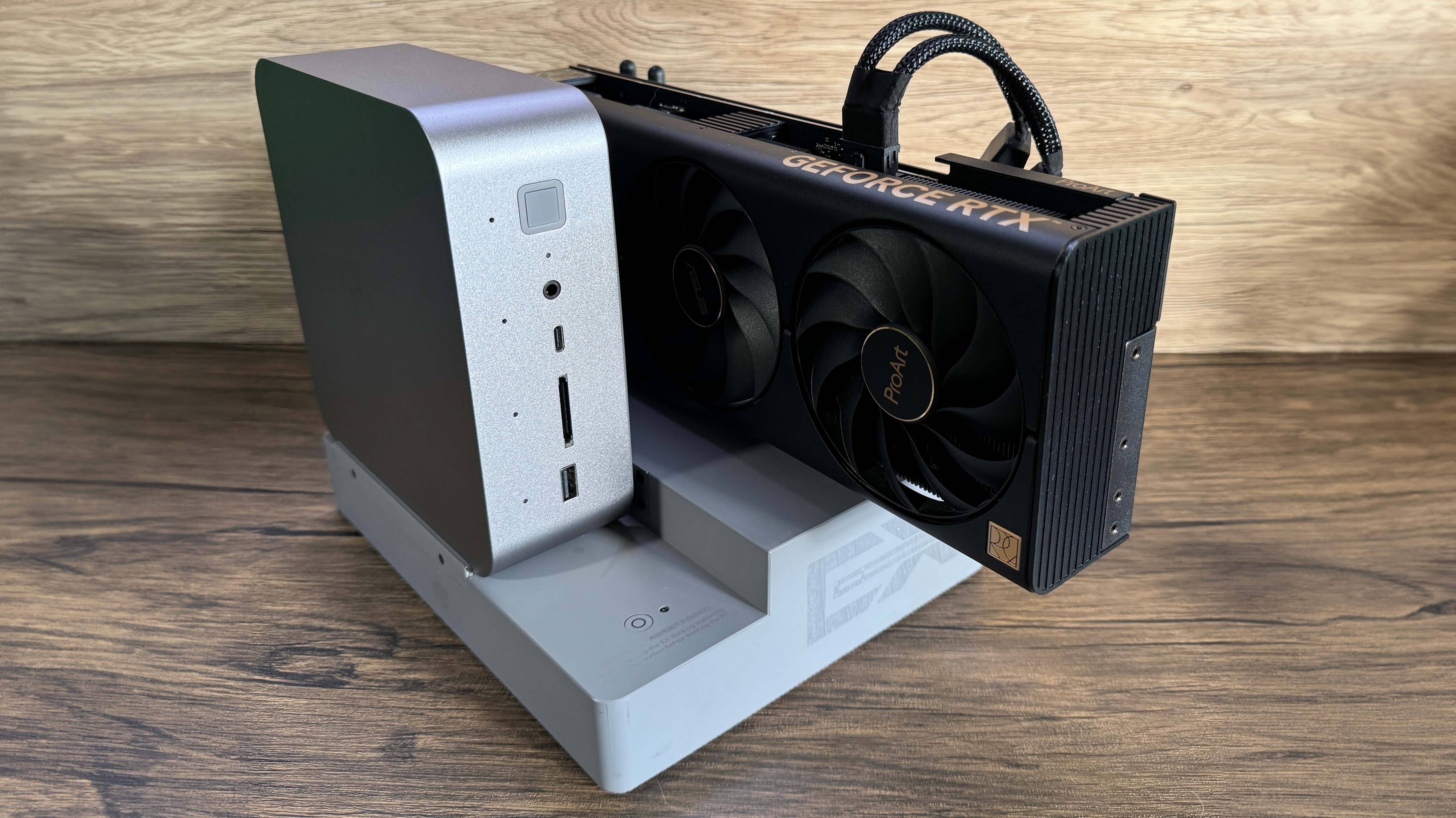 Thunderbolt linked eGPU