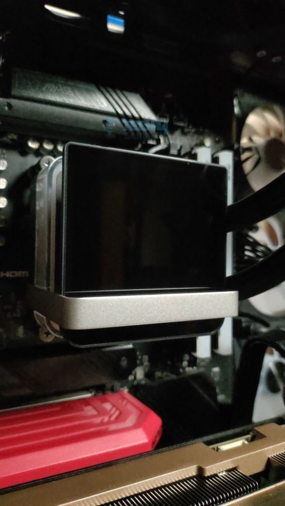 LCD Panel Sits on Block- Ocypus Sigma L36 Pro