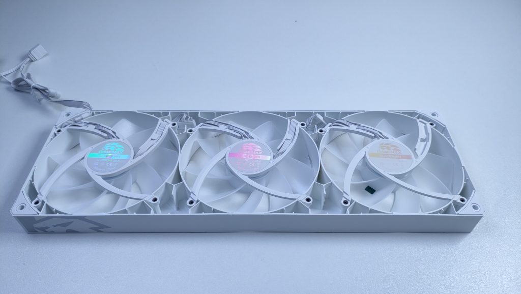 Fans Back - Game Max Glacier 360