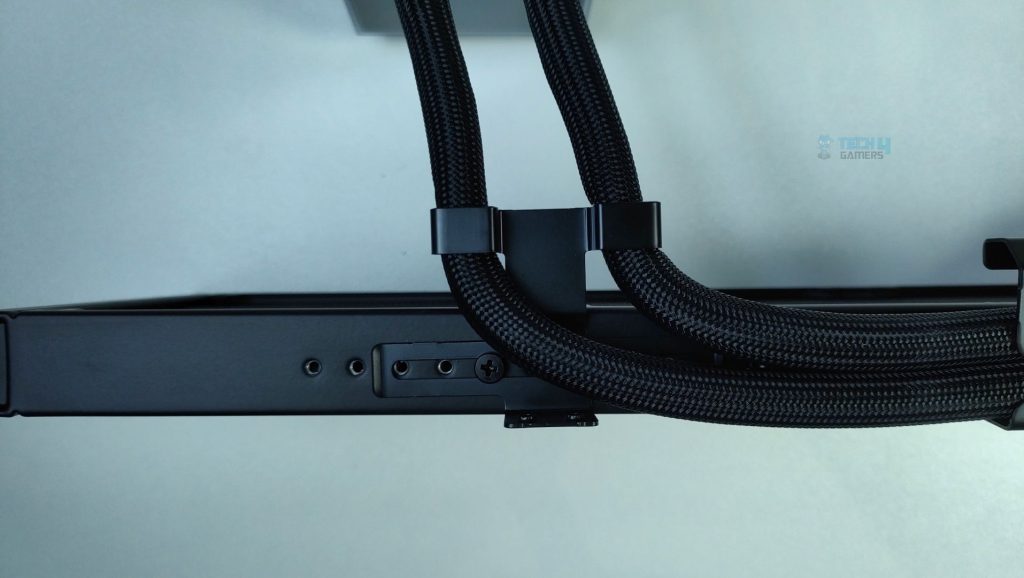 Tube Alignment Bracket - Lian Li Hydroshift II LCD-S 360TL