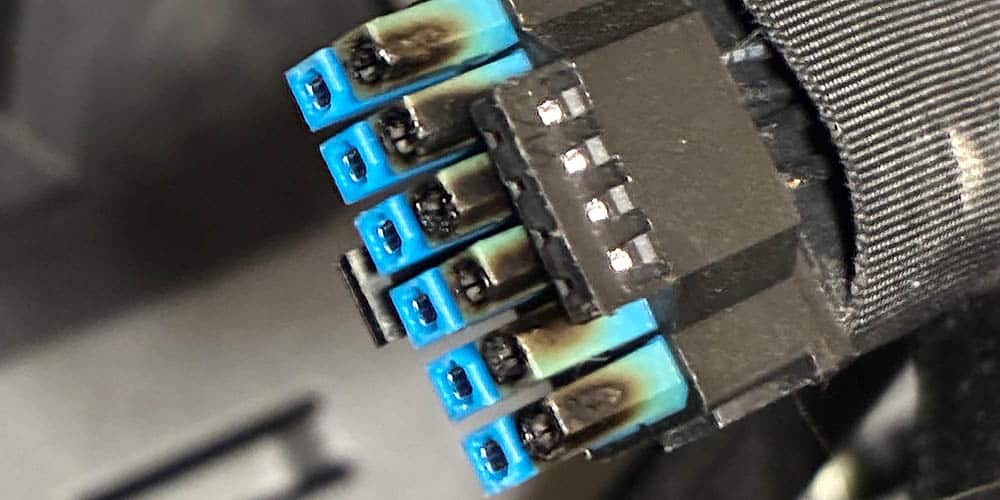 Another Sapphire RX 9070 XT Nitro+ Burns Out, Fueling Recall Fears Sapphire RX 9070 XT Nitro conector 12V 2x6