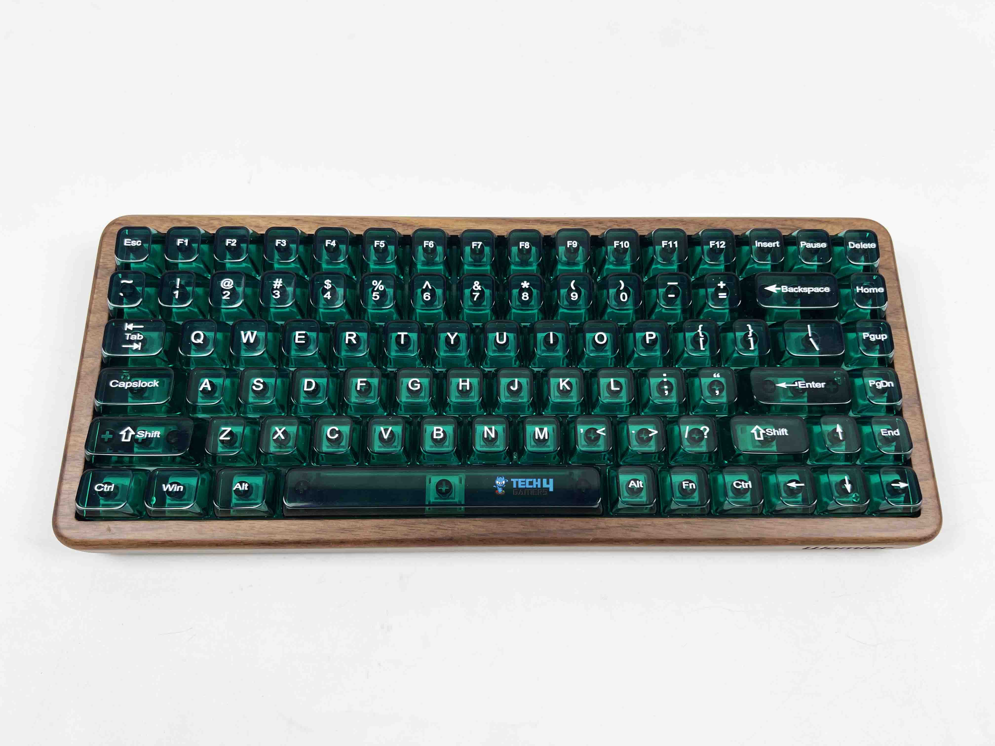 Womier WD75 Review: When A Keyboard Feels Like Furniture Design