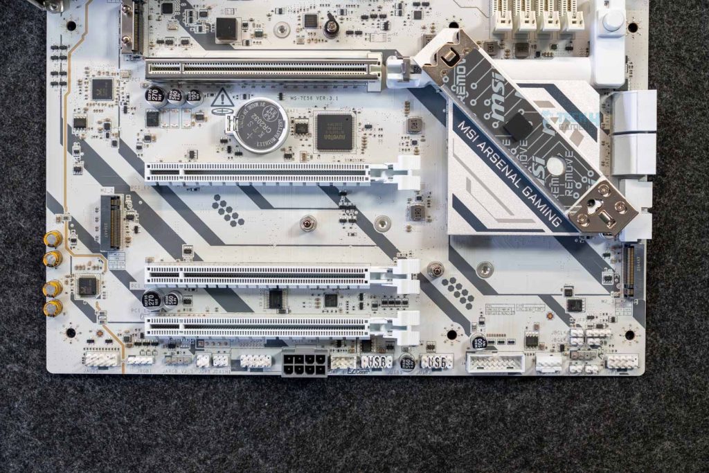 MSI MAG B850 Gaming Plus Max WiFi - PCIe slots